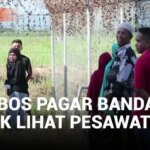 VIDEO: Pengenalan Haji di Lombok menerobos pagar bandara